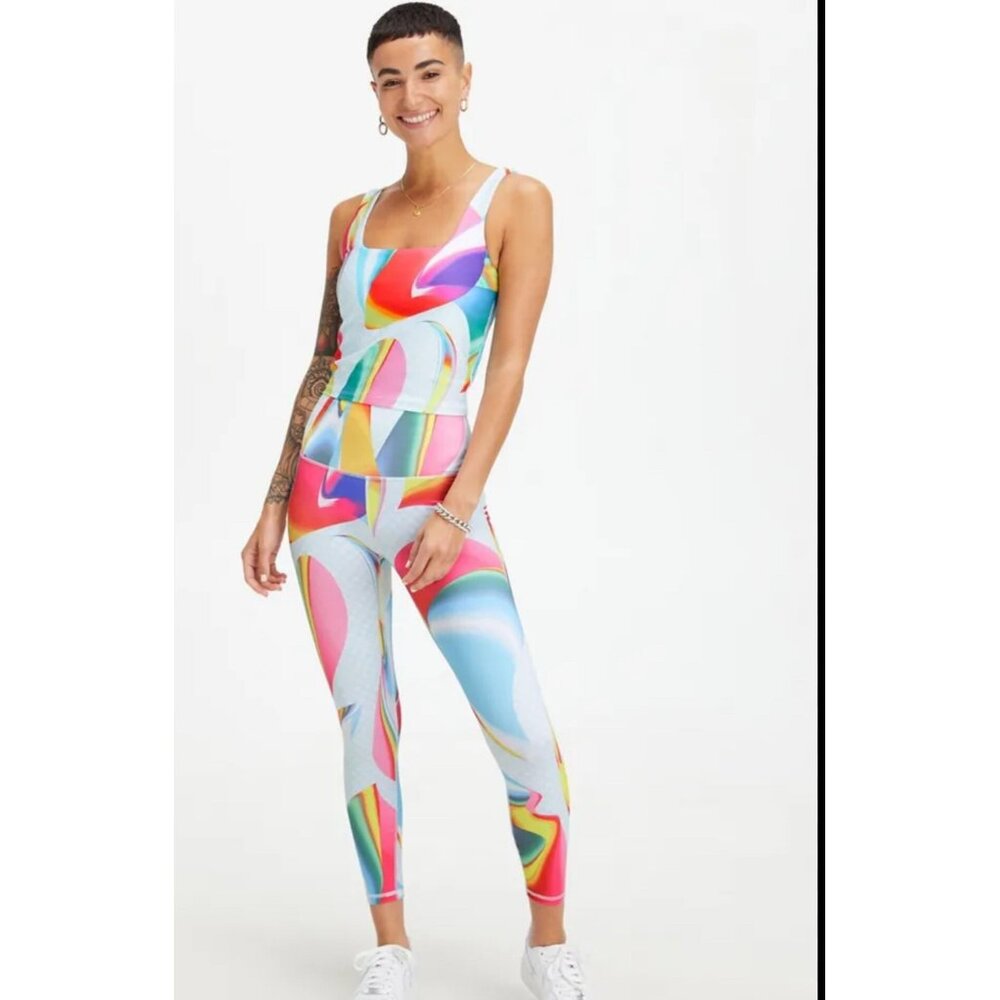 BNWT Fabletics Pride Leggings Size Small